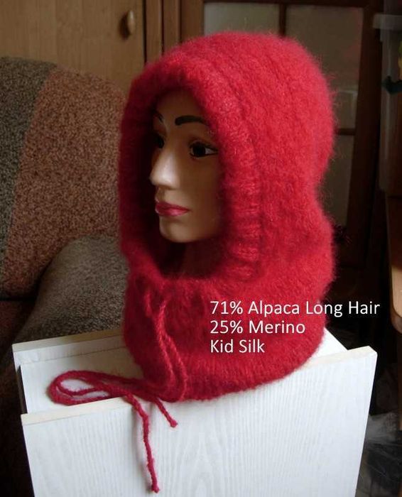 czerwony kaptur fluffy z alpaki