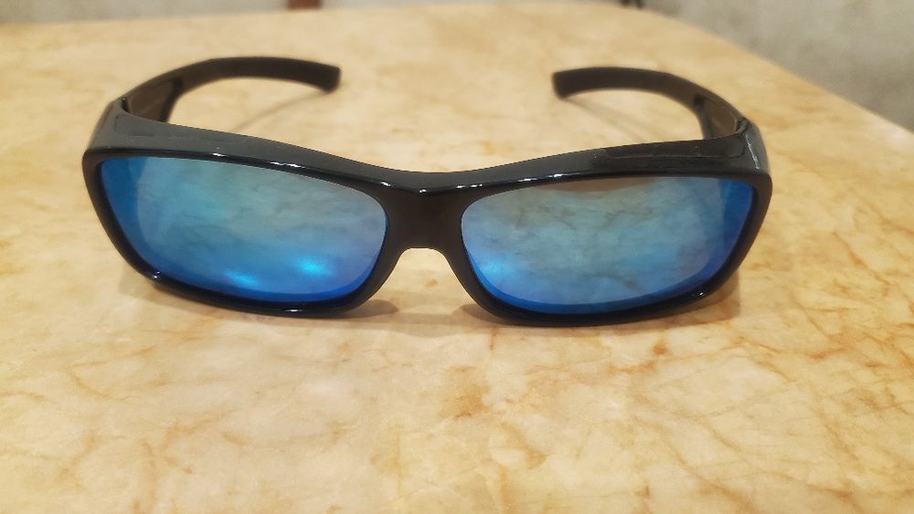 Сонцезахисні окуляри DUCO