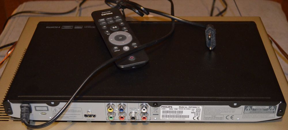 Telewizor Led Philips DVB-T2 , odtwarzacz DVD DVP3880 +Piloty