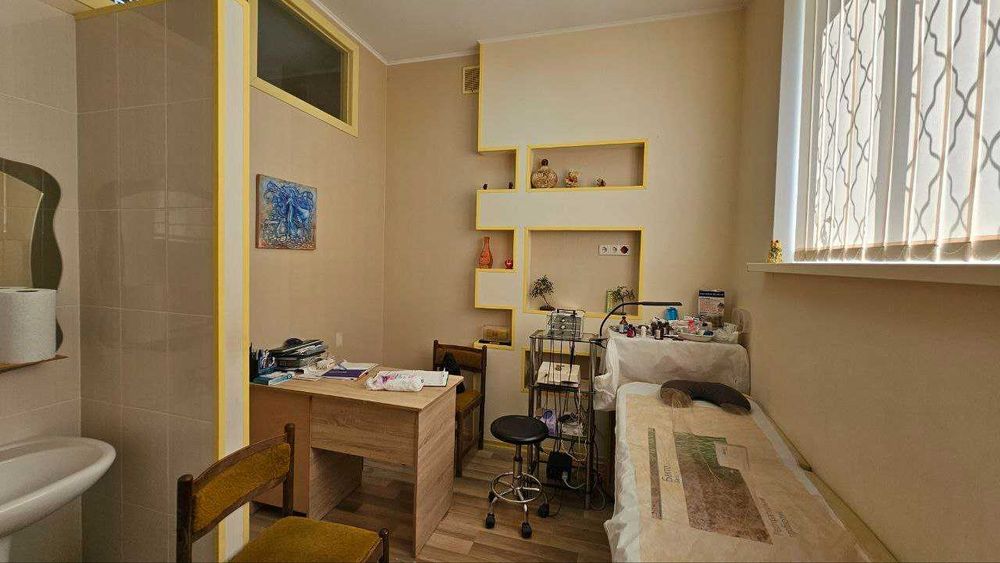 DC S4 Продам небольшое коммерческое помещение Салтовка новострой