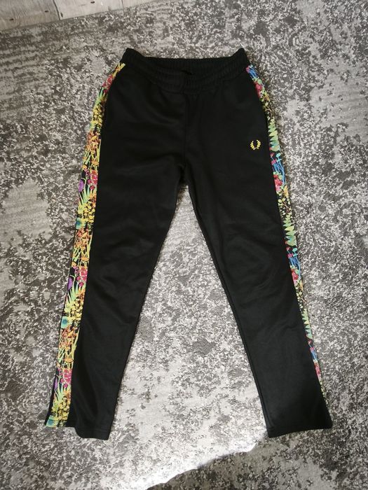 Штани Fred Perry оригінал  x Liberty Fabric xs