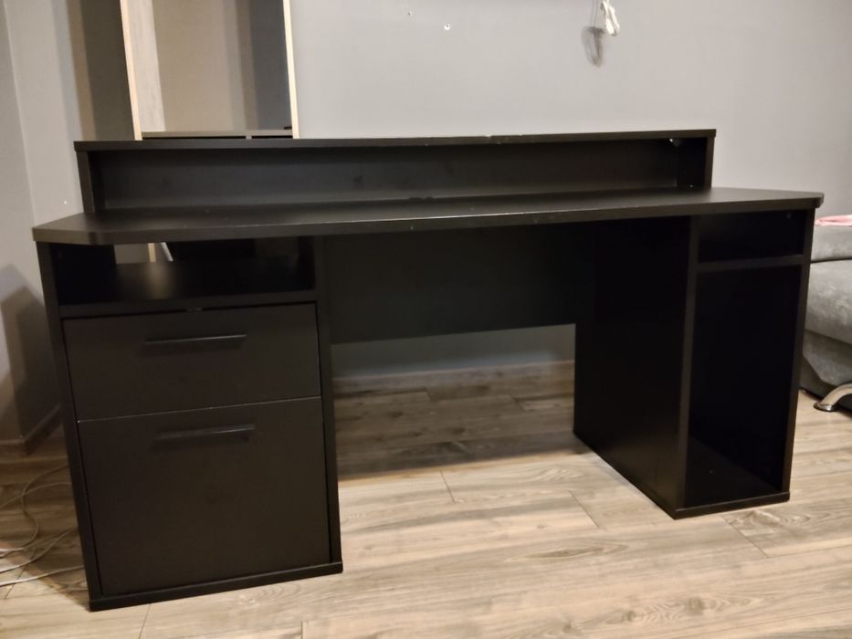 Biurko duże firmy Forte