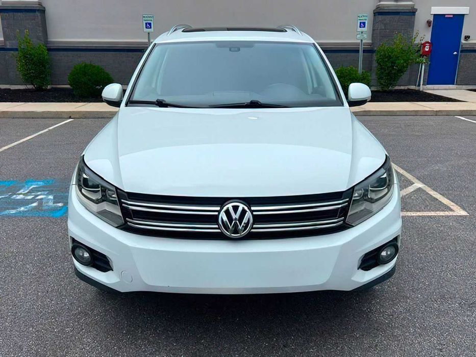 Volkswagen Tiguan      2016