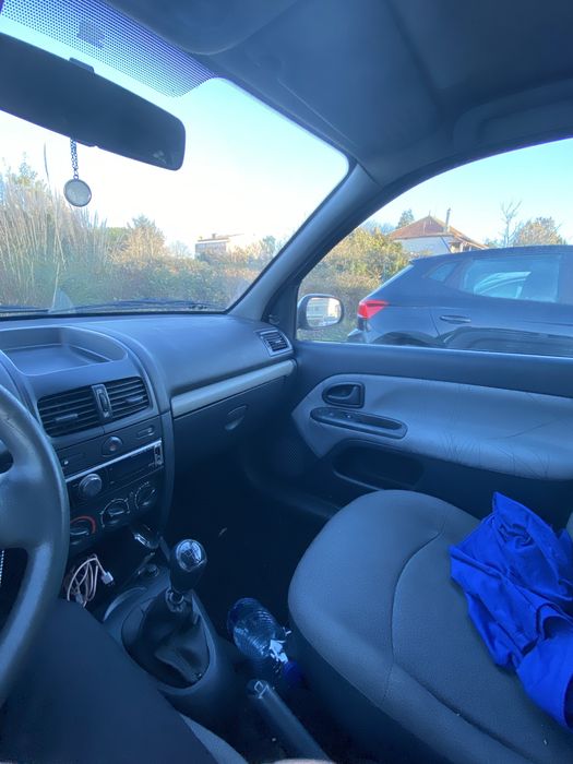 clio 1.5 dci comercial