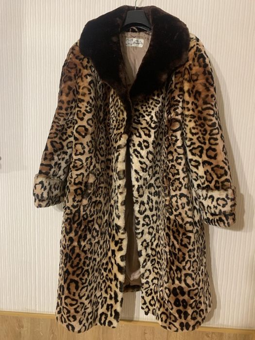 Шикарная новая женская  шуба  L