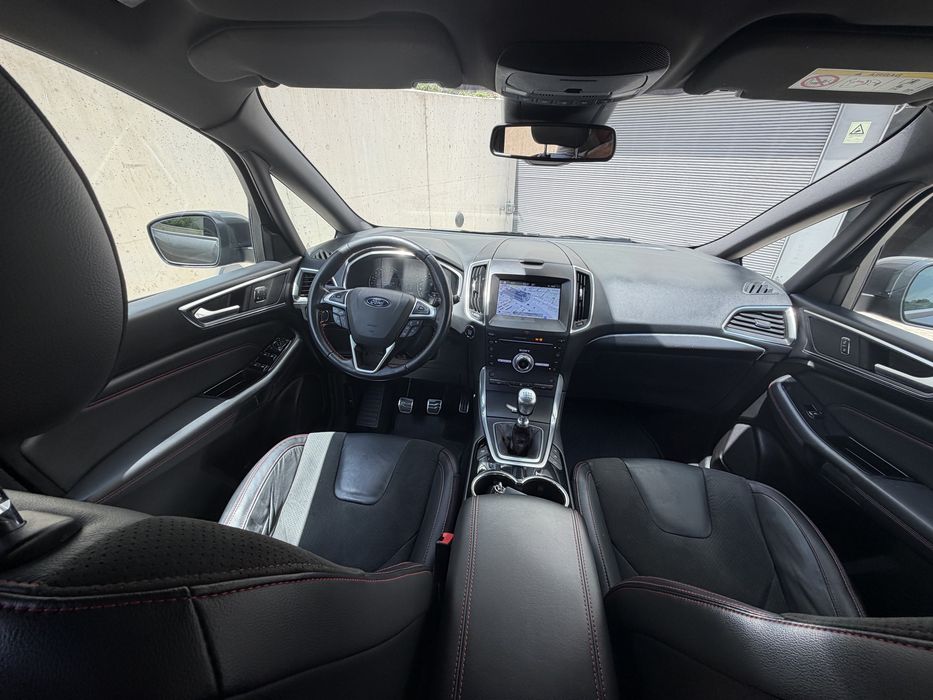 Ford S-Max ST Line