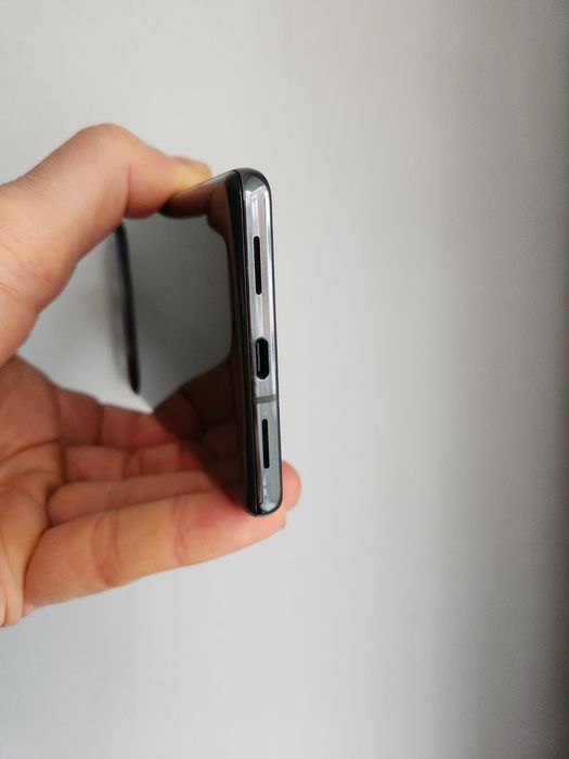 Google Pixel 7 Pro  obsidian