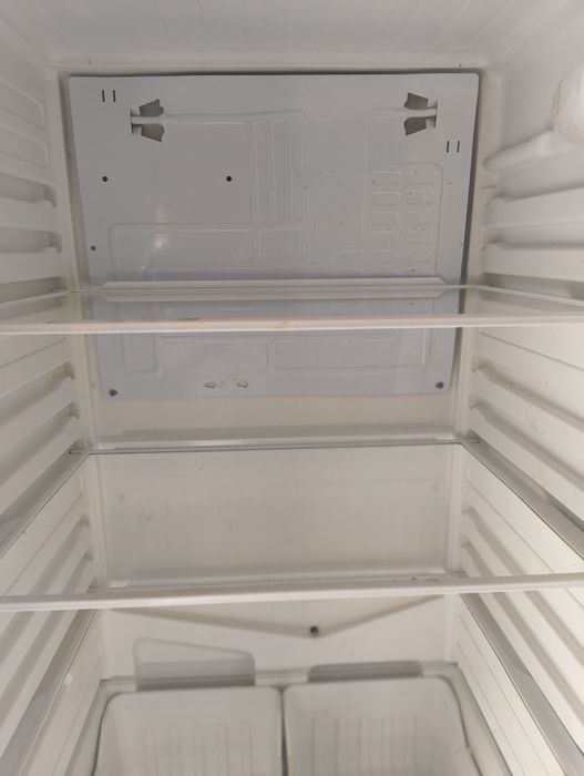 Холодильник Indesit