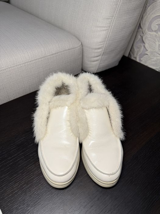 Лофери молочні з натуральної шкіри та хутром норки справжньої