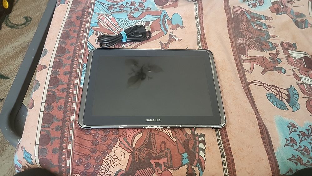 Продам планшет модель Samsung Note10