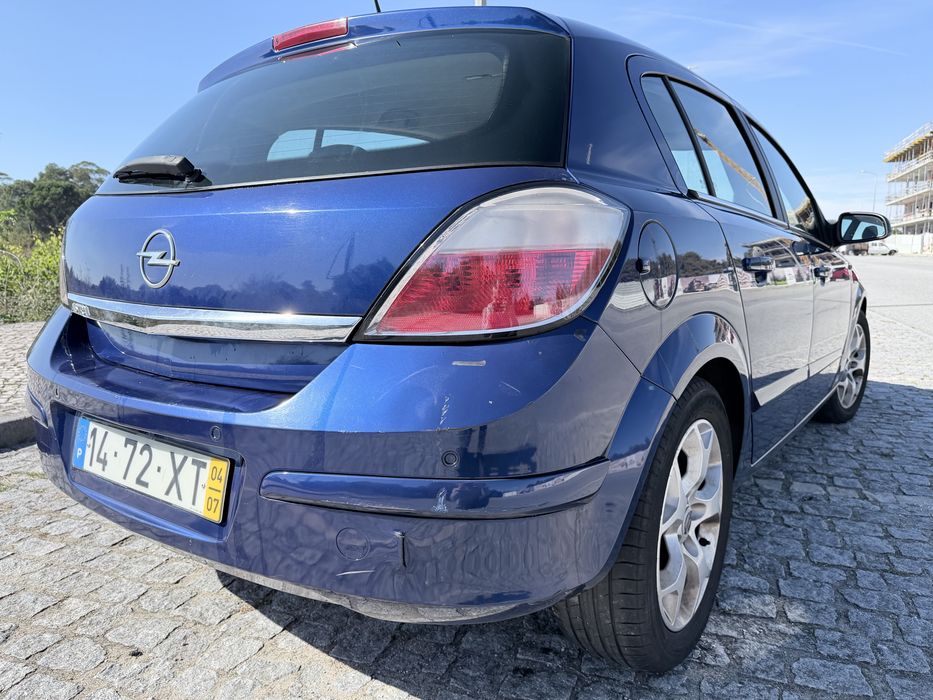 Opel Astra H 1.4 gasolina 2004 poucos kms