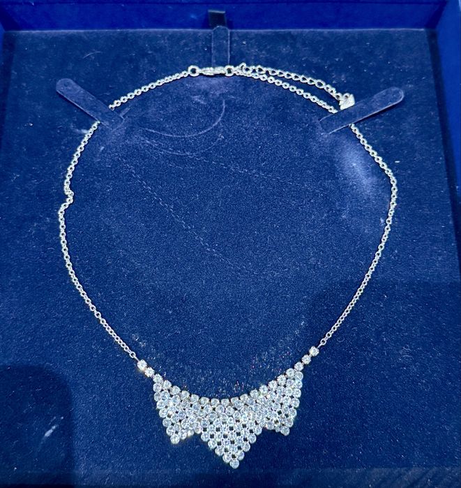Kolia Swarovski piekny srebny naszyjnik mieniący sie regulowany