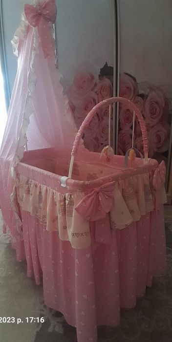 Дитяче ліжечко,ліжко,колиска