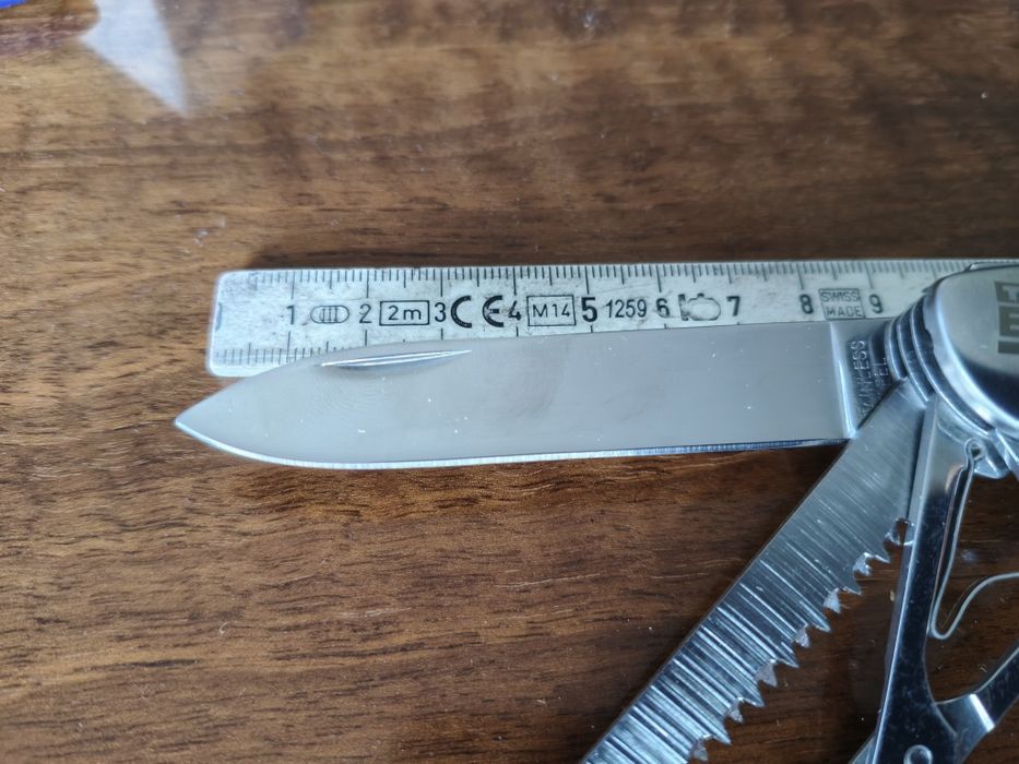 Scyzoryk Bosch solidny