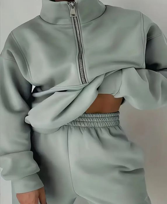 Спортивний жіночий костюм на флісі 48р.