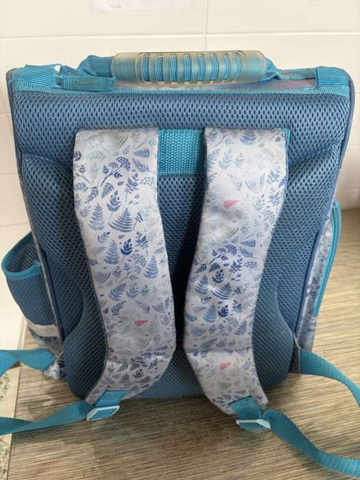 Mochilas infantis com o tema Frozen da Disney