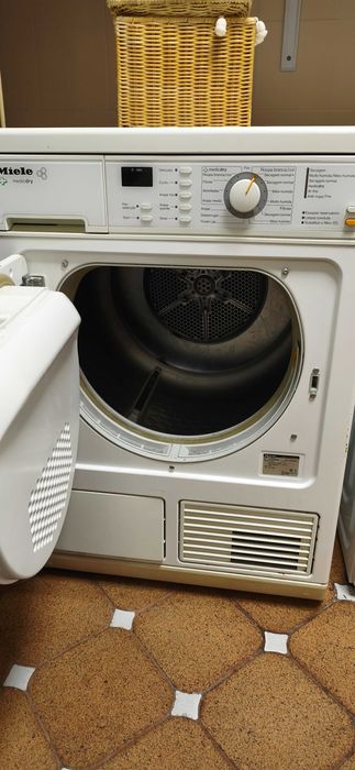 Vendo secador de roupa Miele Medidry