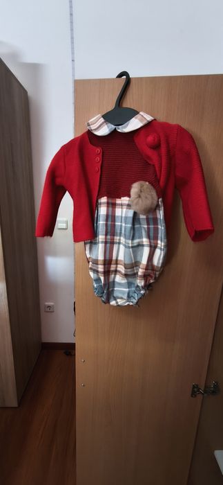 Conjunto de bebé clássico e elegante