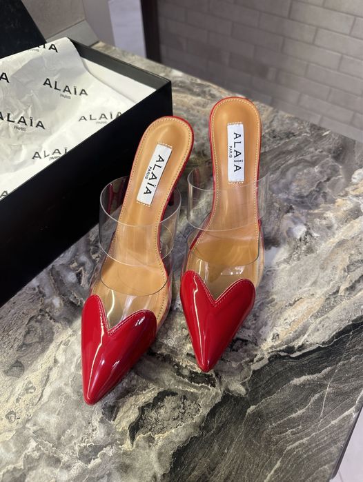 Туфлі Alaia Alaïa червоні Підбори Алайя сердечко
