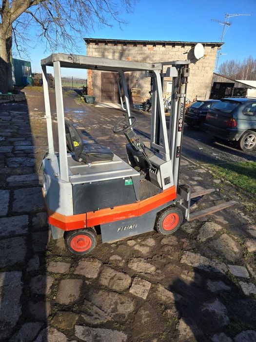 Elektryczny wózek widłowy FIAT