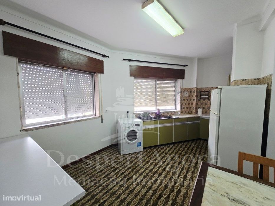 Apartamento T3 a 50 metros da estação da CP
