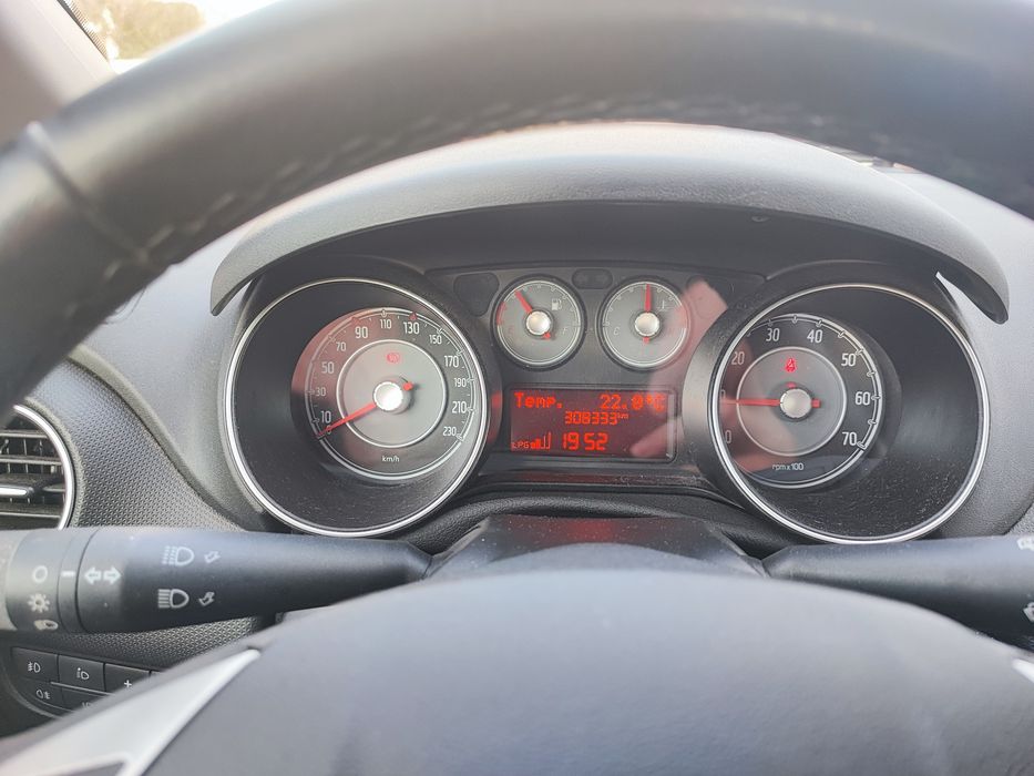 Fiat Punto — fotografia 7