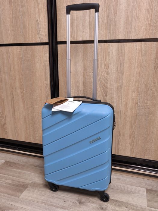 Валізи фірмові American tourister та Samsonite, валізи для поїздок преміум сегменту, якість і легкість