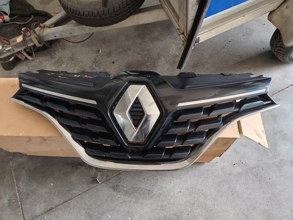 Sprzedam do Renault Kadjar gril atrapę zderzak