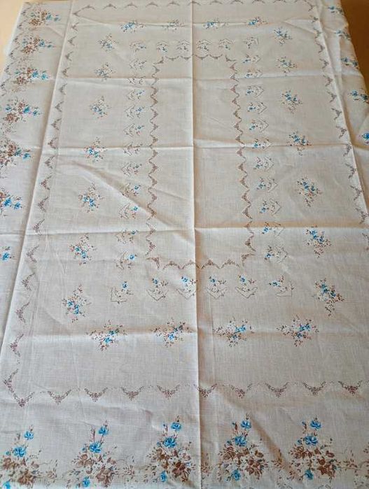 Obrus w kwiaty vintage PRL