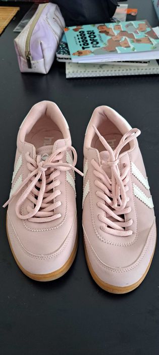 Ténis Hummel/Lefties