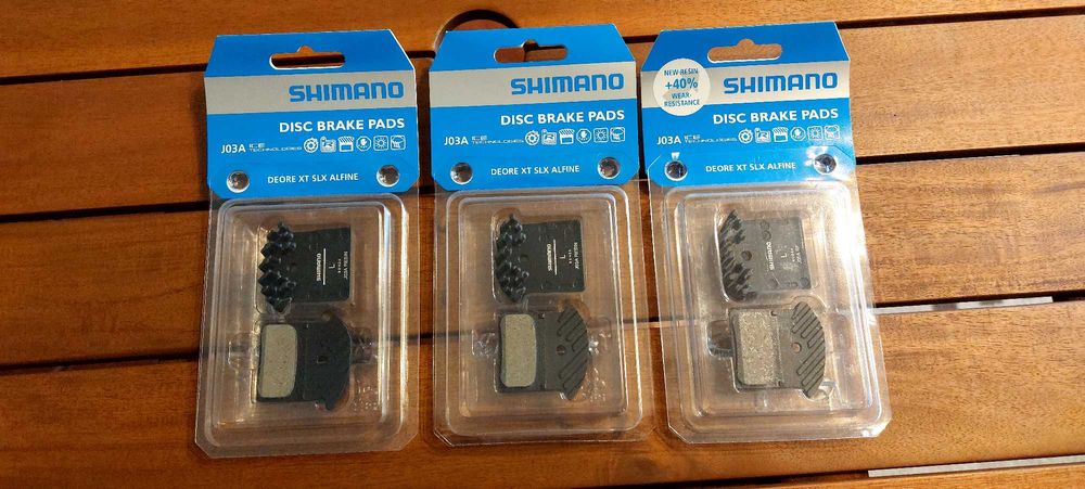 Pastilhas de travão de disco Shimano M9000/M8100/M7100 - J03A resina