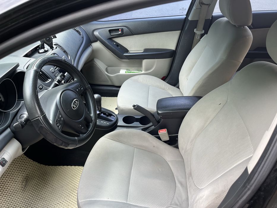 Kia Forte 2009 VIN KNAFU4A23A5830656 фото оголошення 12 з 24