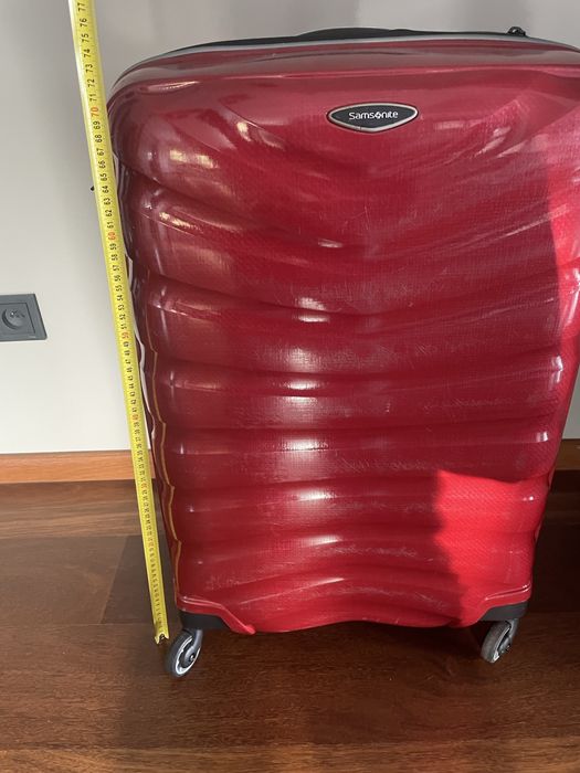 Walizka Samsonite Lite Curv