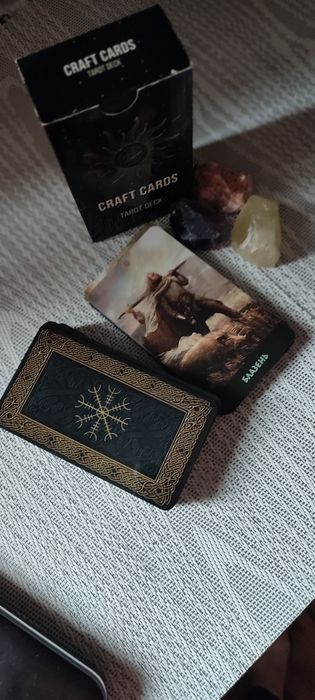 НОВА!!!Колода Рунічне Таро(українською мовою)