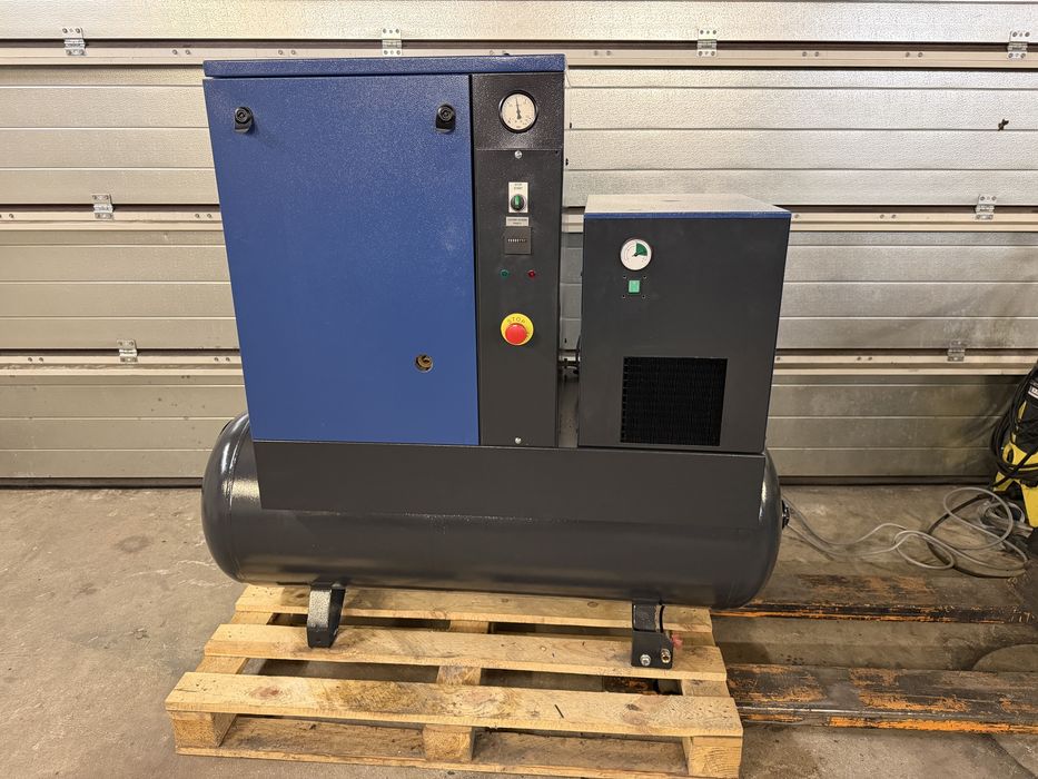 Atlas Copco Airpress  Ceccato Sprężarka Kompresor śrubowy 3Kw Osuszcz zbiornik 200l  Perfekt stan!!!