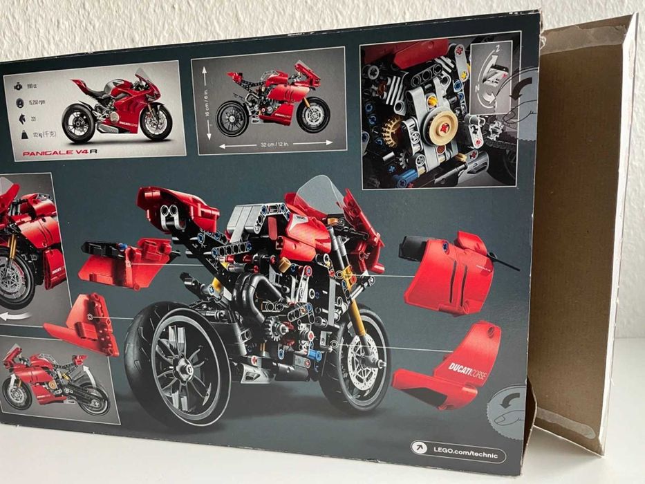 LEGO 42107 - Ducati Panigale V4 R