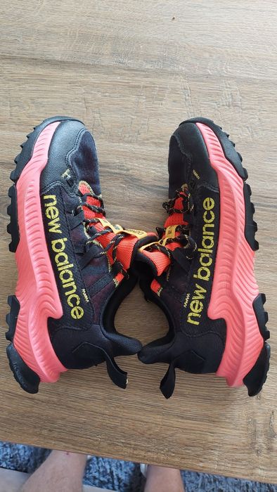 Buty sportowe nr  41,5