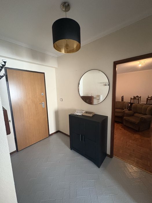 Arrenda se T2 +1 em Bragança