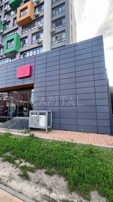 Продаж Комерційне приміщення вільного призначення — 205,4 м², цоколь