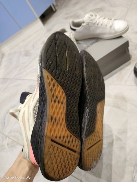 Кроссовки фірмові Reebok Nike