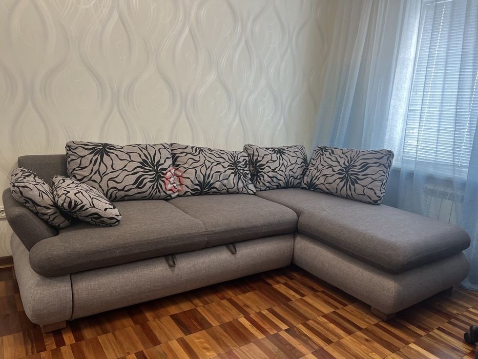 Продаеться 2 кім квартира