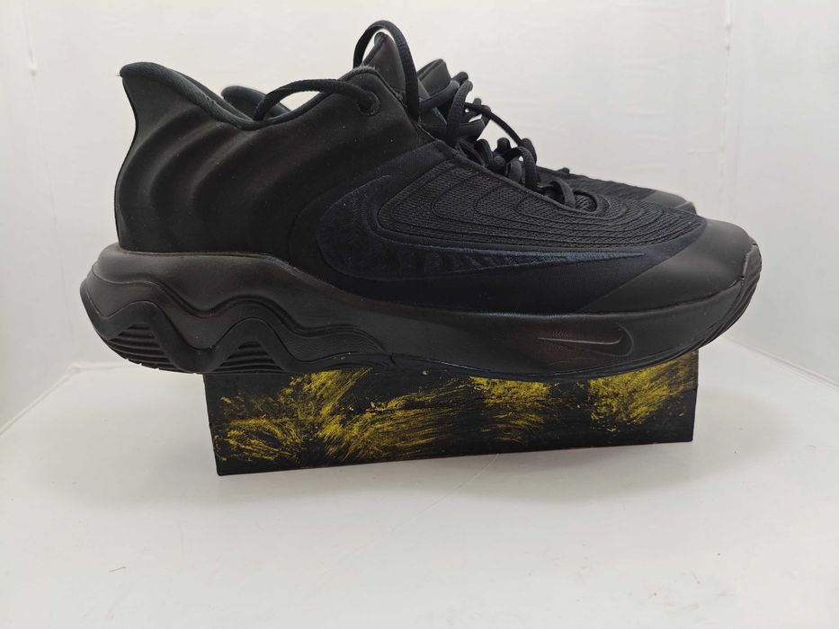 Продам Баскетбольні кросівки Nike Giannis  оригінал