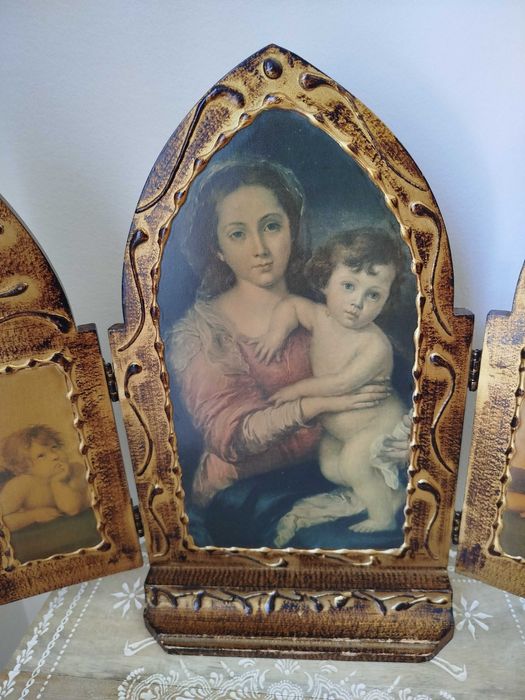 Oratório/Tríptico Religioso em madeira