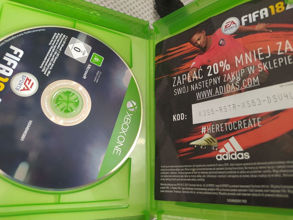 FIFA 17   FIFA 18   FIFA 18
