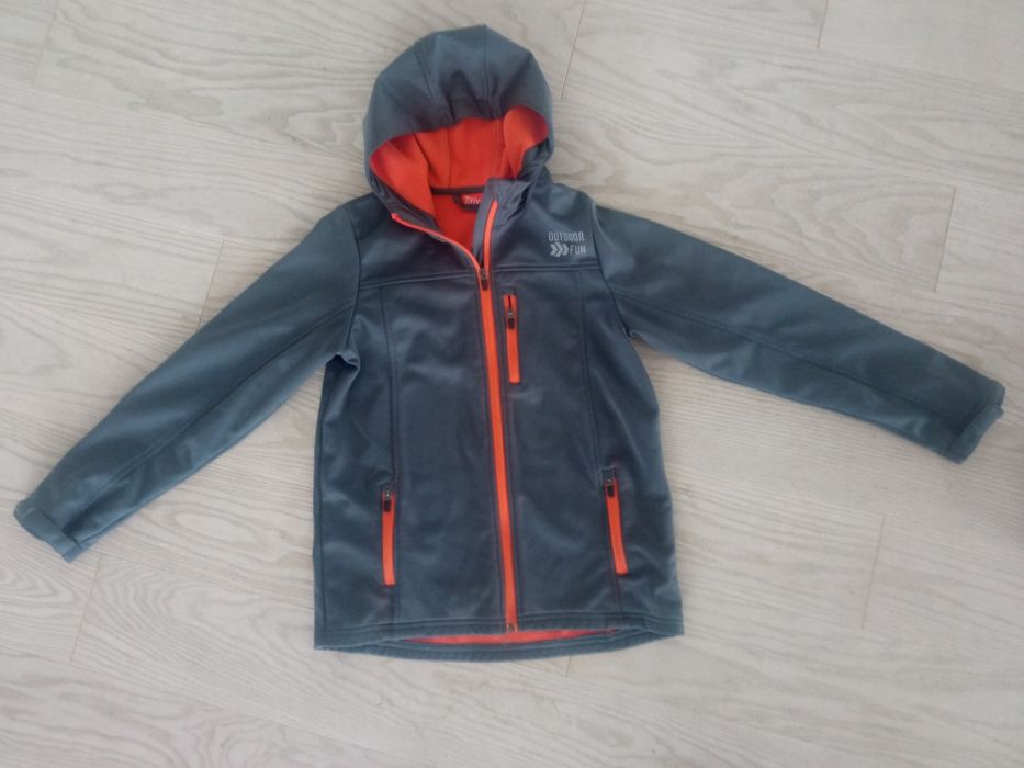 Bluza Softshell chłopięca z kapturem r.146-152