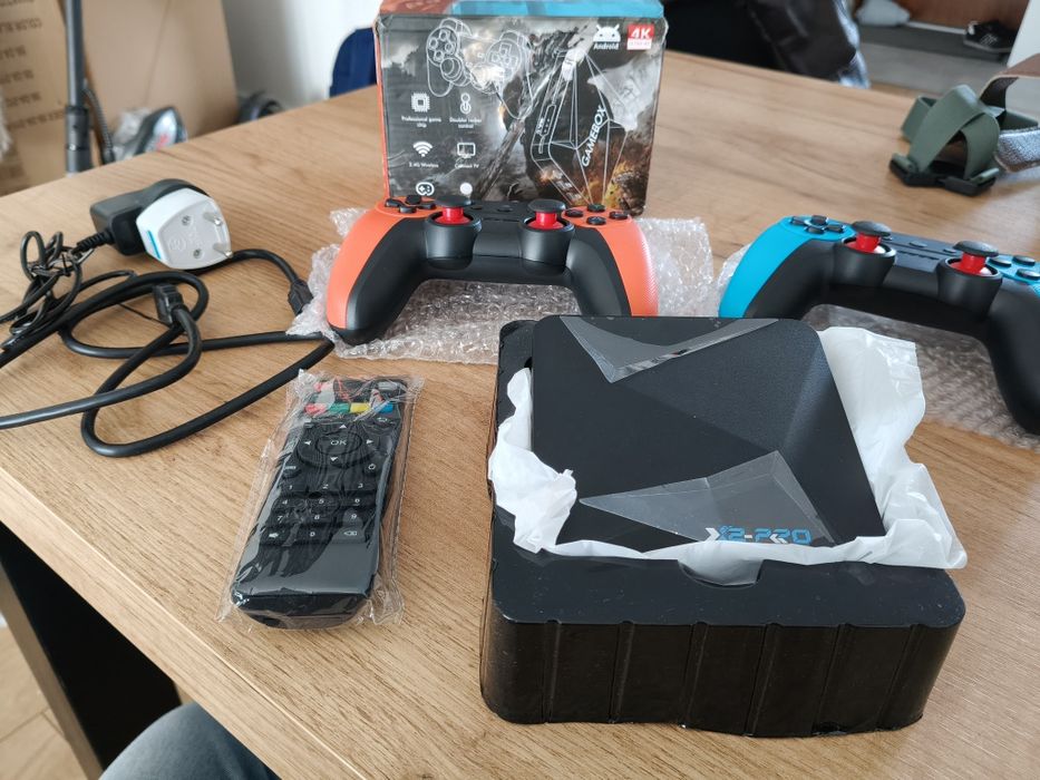 NOWY Gamebox / Game Stick 4K Ultra HD – 2 bezprzewodowe pady