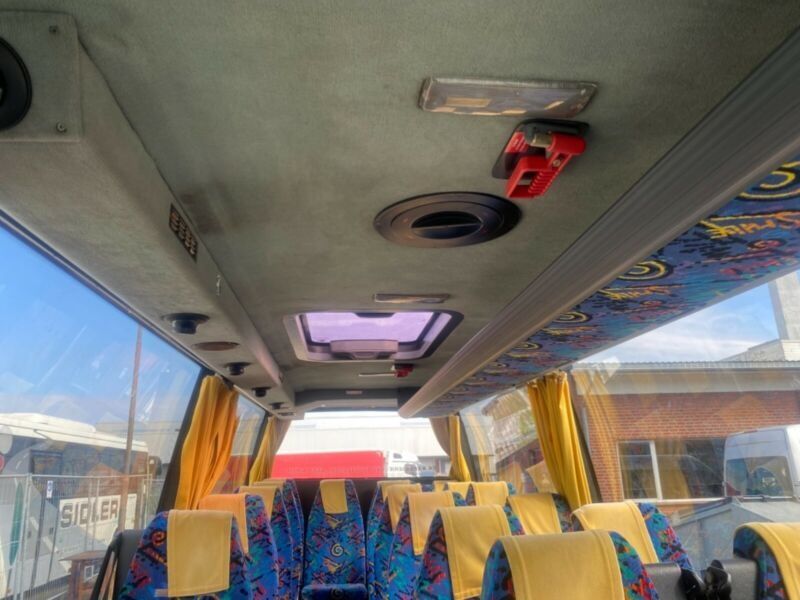 Mercedes Benz sprinter 416CDI 19місць