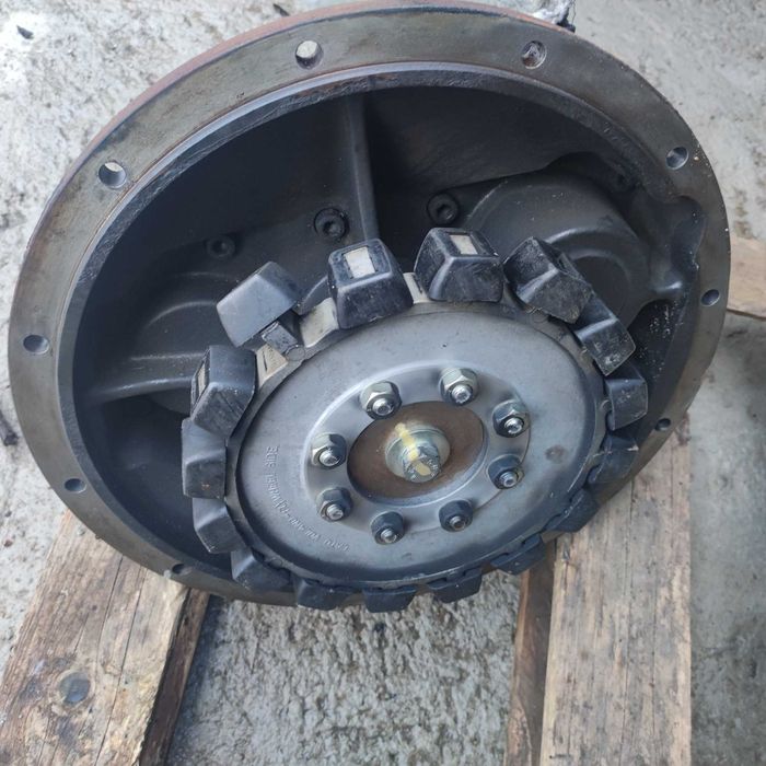 Koparka Kramer 808 - pompa hydrauliczna