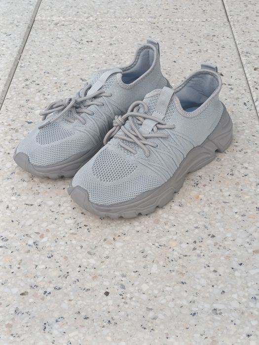 Nowe   sneakersy
