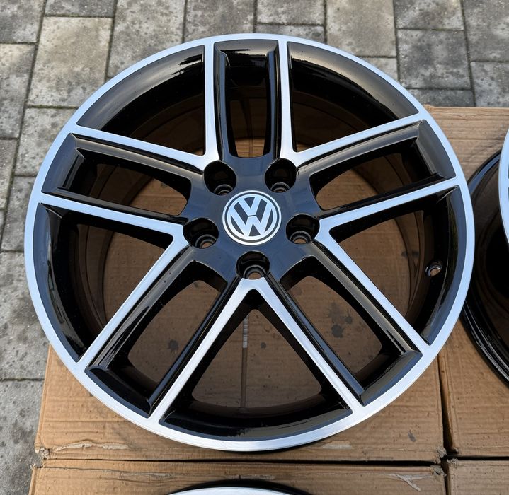 Oryginalne Felgi 17 7.5J ET42 5x112 Passat Eos Golf Caddy T-Roc Sharan